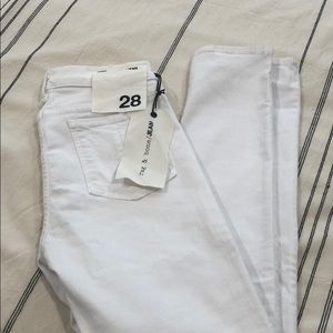 Rag & bone mid rise white skinny jeans